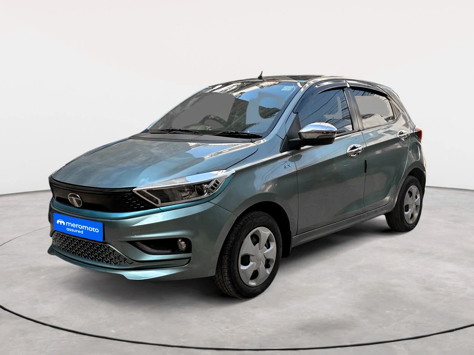 Used 2023 Tata Tiago EV XT Long Range - Photo 2