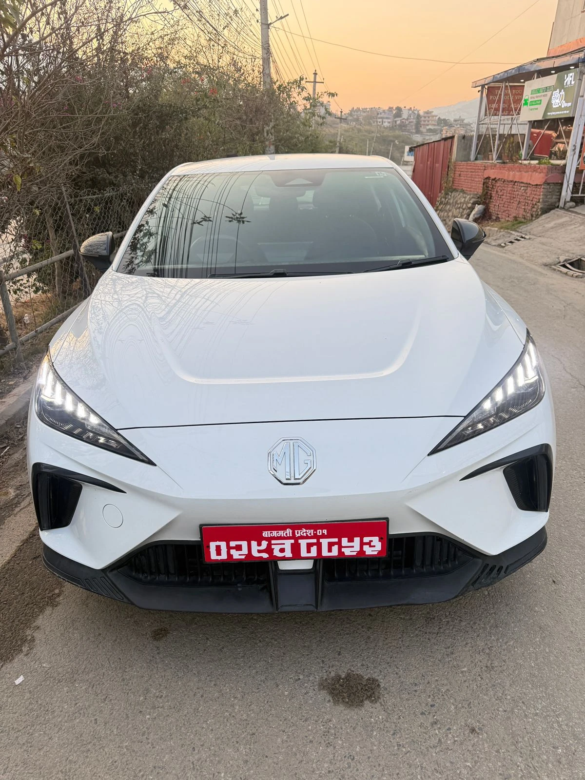 Used 2023 MG 4 EV Comfort - Photo 1