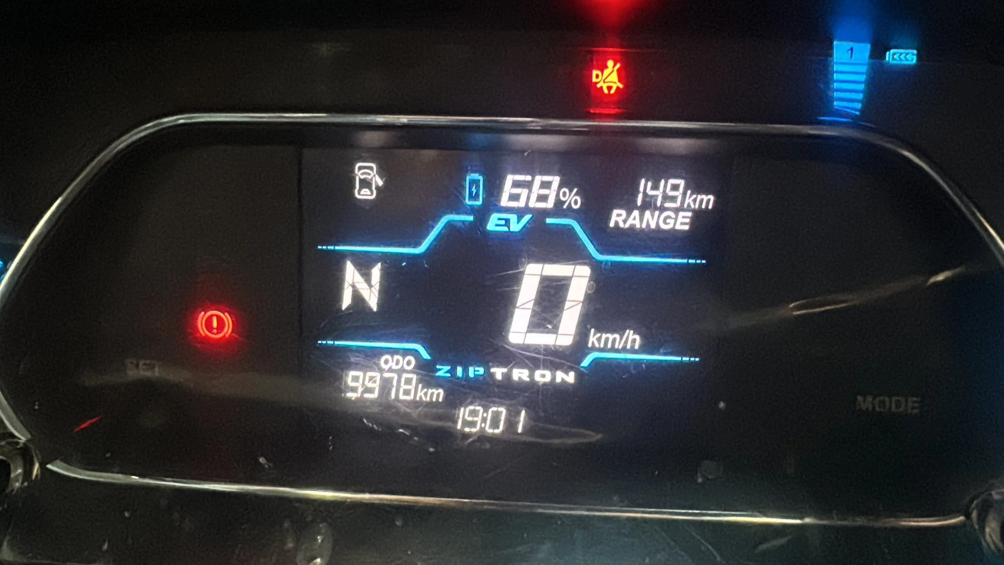 Used 2023 TATA TIAGO EV - Photo 3