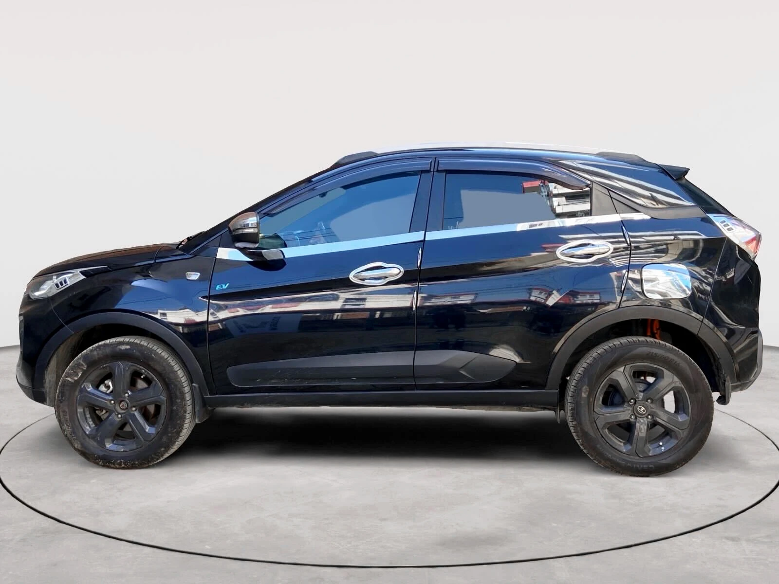Used 2023 Tata Nexon XZ+ Lux - Photo 3