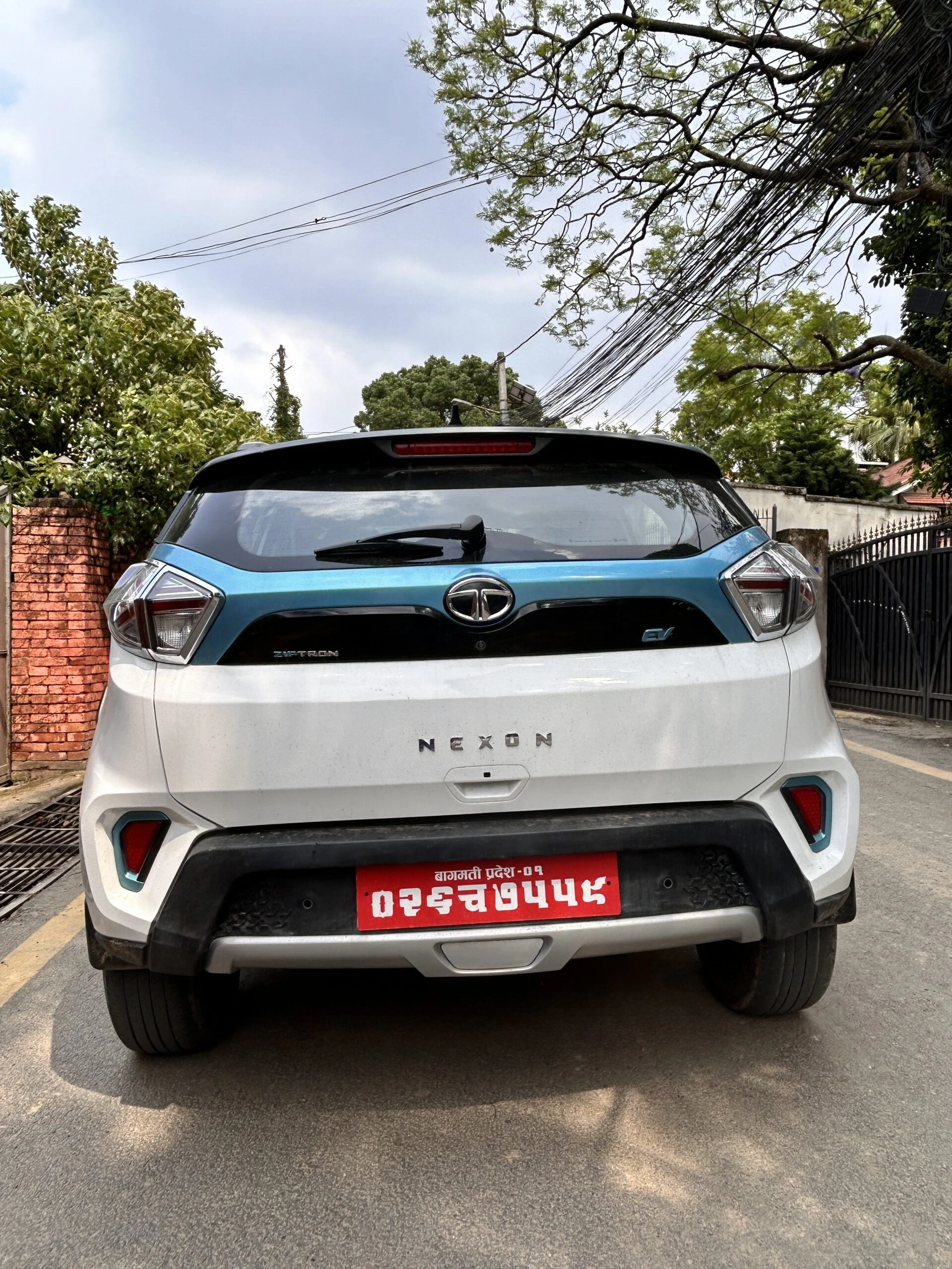 Used 2021 Tata Nexon XZ+ LUX EV - Photo 3